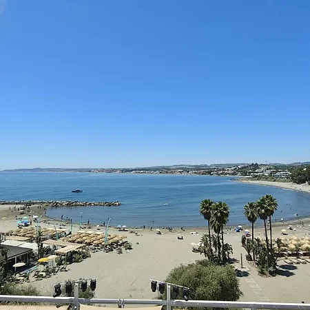 W Esteponie Lägenhet Estepona